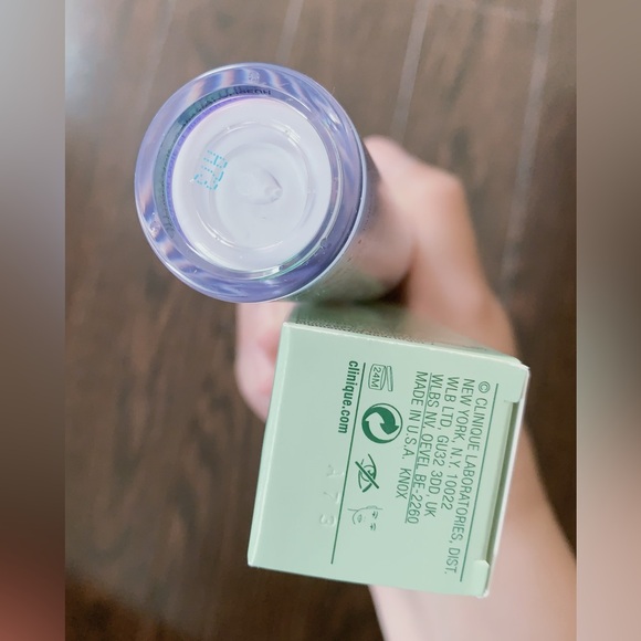 NIB clinique even better clinical radical dark spot corrector + interrupter 30ml - Picture 4 of 6